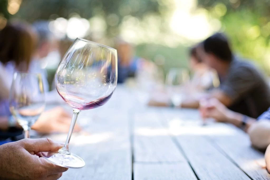 charter-bus-winery-tours-1024x683-2